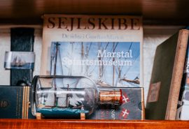 Aron interior ship