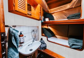 Aron interior twin cabin