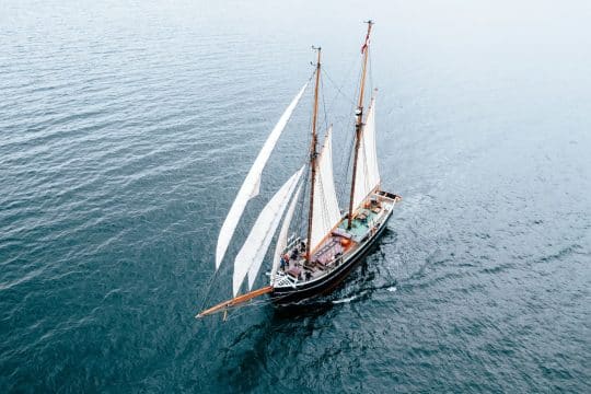 Aron underway from above