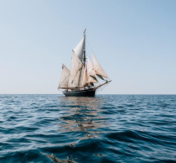 Bessie Ellen full sails