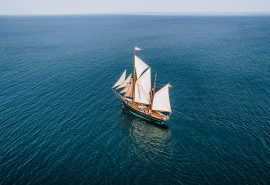 Bessie Ellen full sails