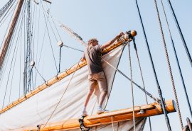 Bessie Ellen guests sail