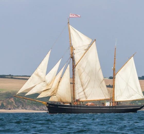 Bessie Ellen sailing along the Cornish coast