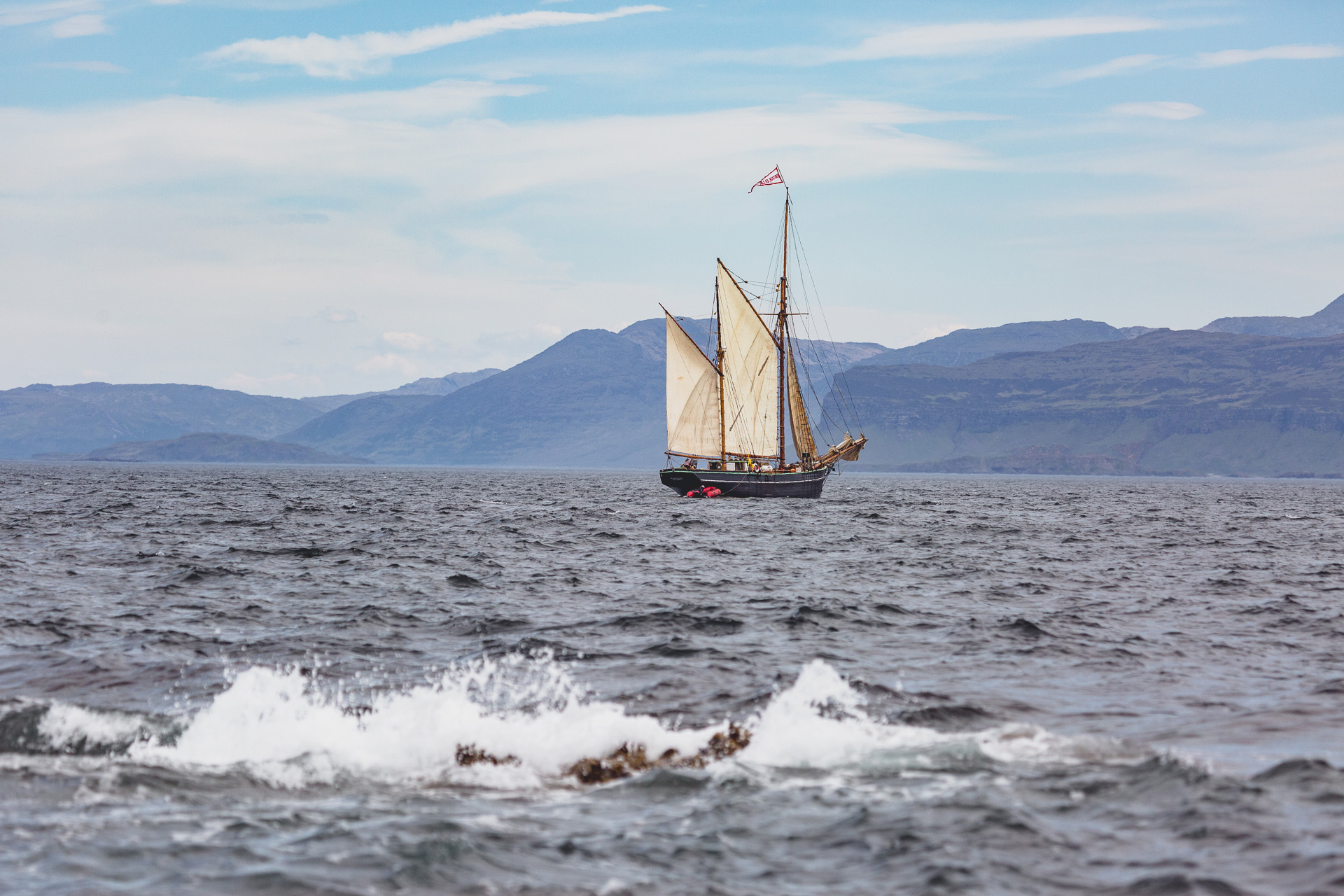 Bessie-Ellen-sailing-scotland-stern
