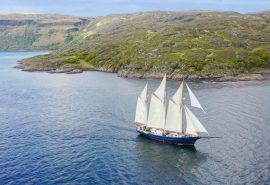 Blue Clipper full sailing