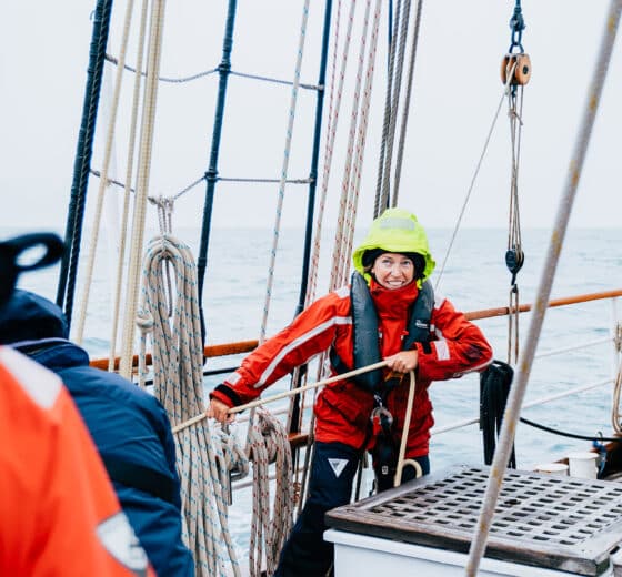 Blue Clipper guest offshore sailing