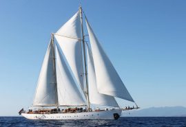CHRONOS full sailing