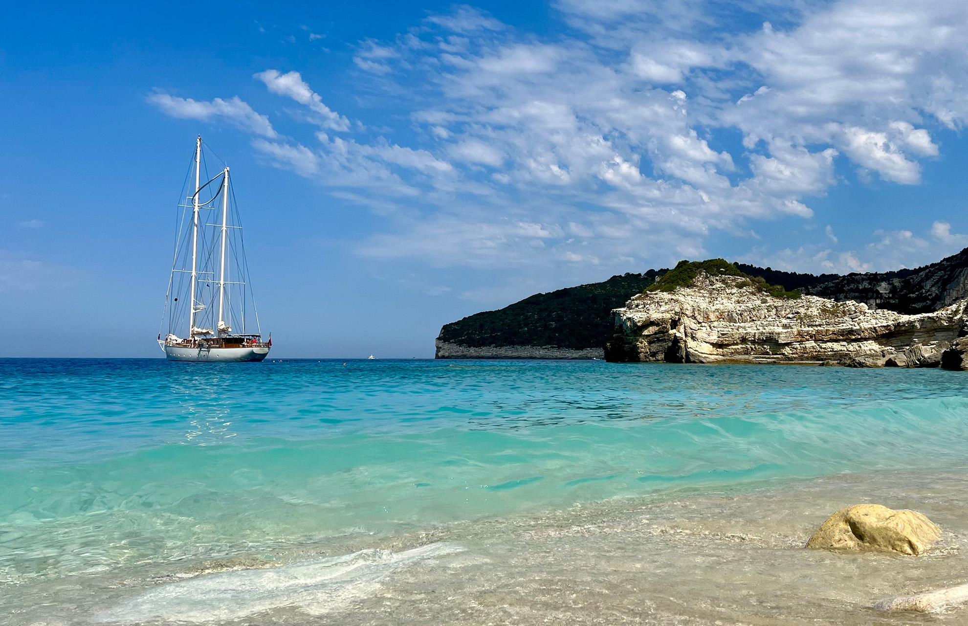 Chronos Rhea anchored Caribbean