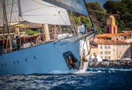 Chronos bowsprit underway in St Tropez