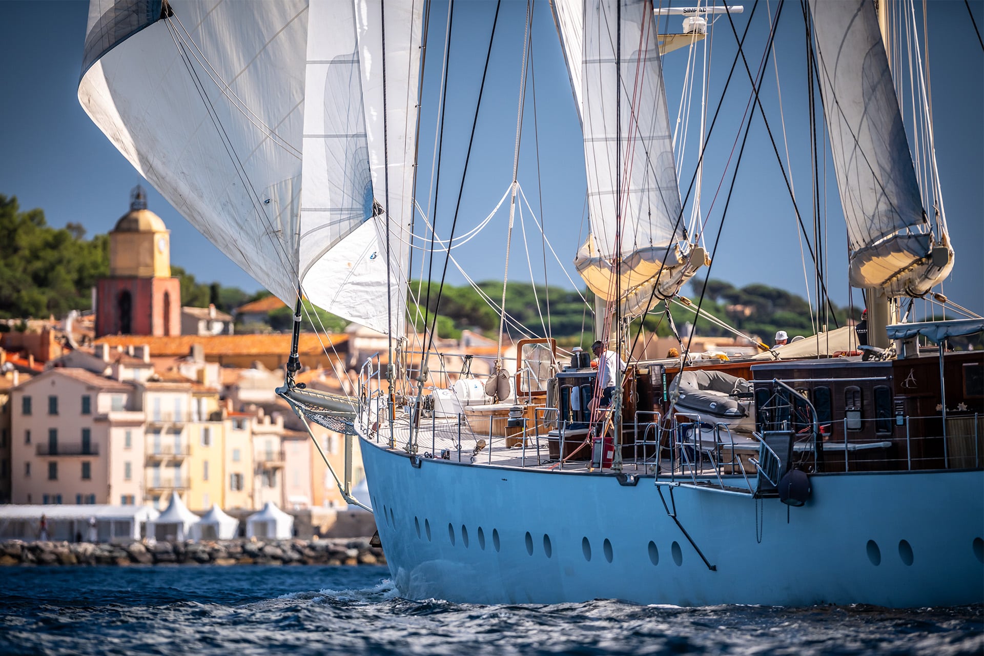 Chronos underway from the side in St Tropez