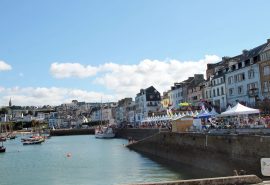 Douarnenez festival of the sea harbourside