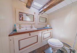 ESCAPE toilet bathroom