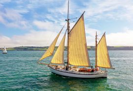Escape sailing