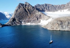 Expedition yacht Valiente anchored in Greenland