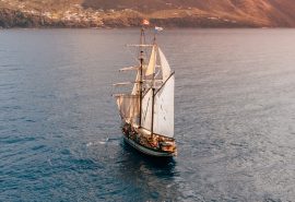 Florette under sail from behind