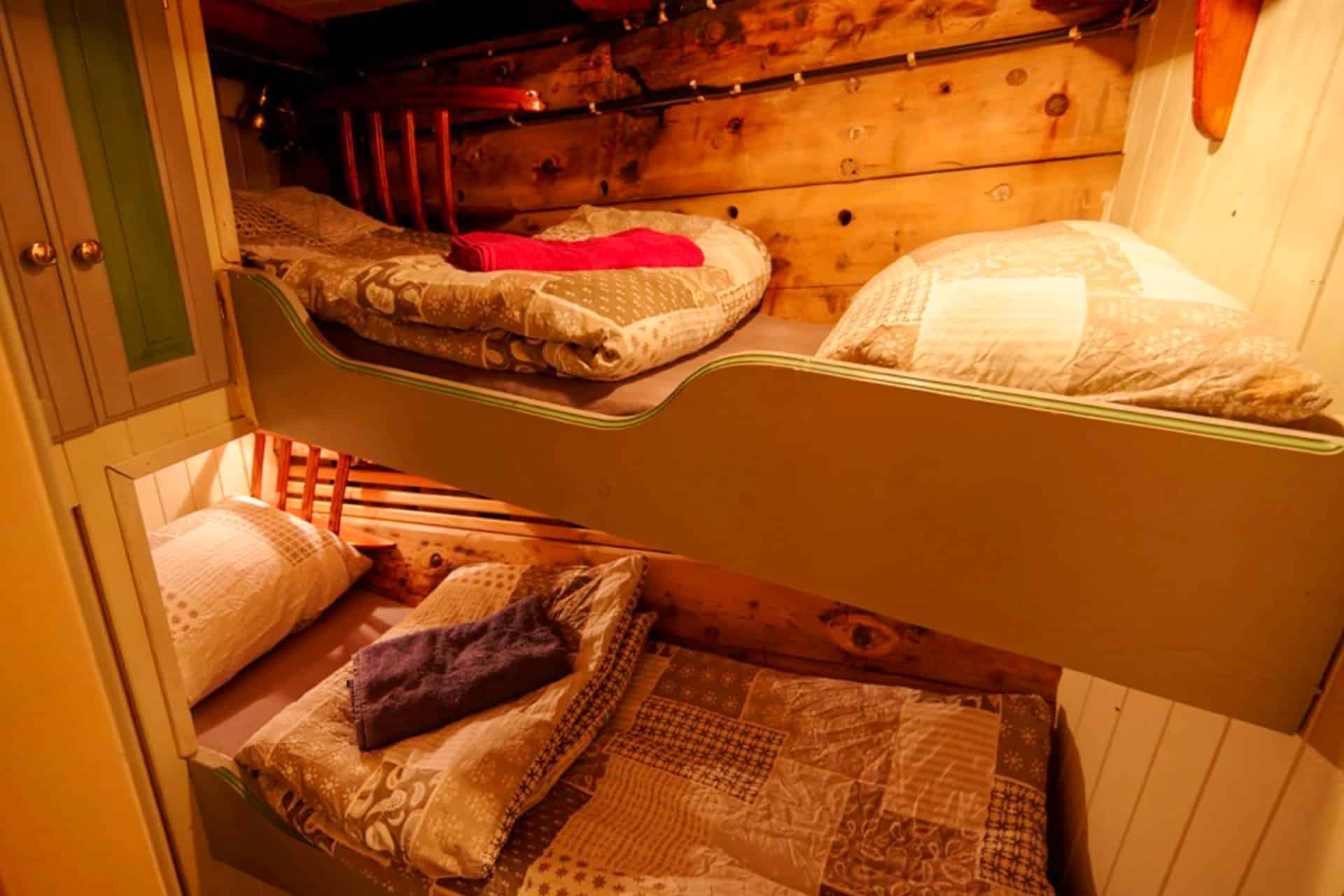 Goxsheim interior bunks below deck