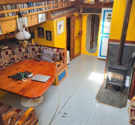 Goxsheim interior saloon on board