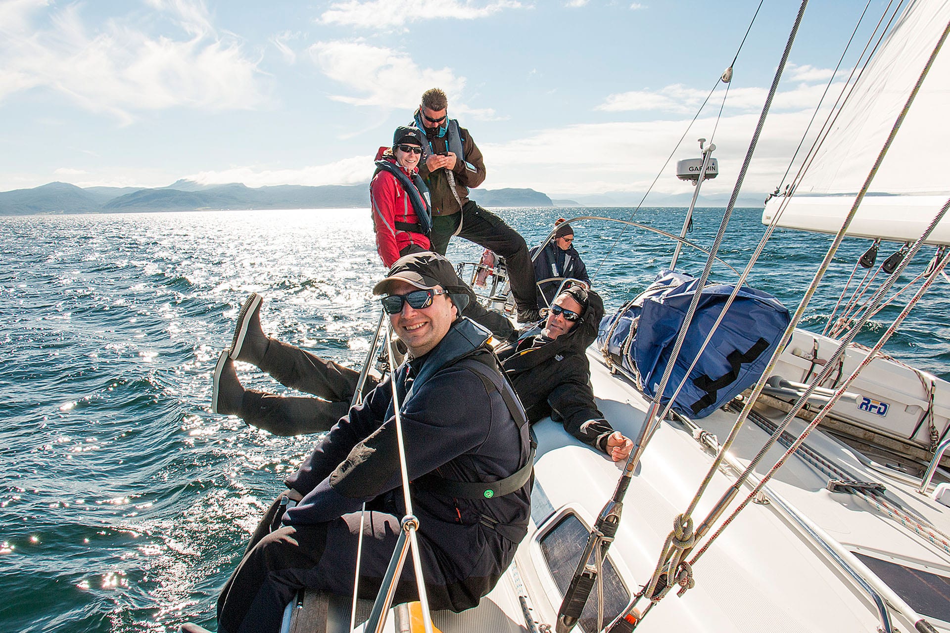 Humla guests sailing in Norway underway