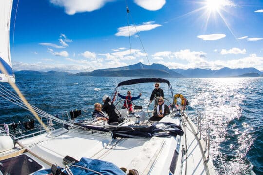Humla guests sailing underway in sunny Norway, summer