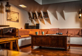 Iris new saloon