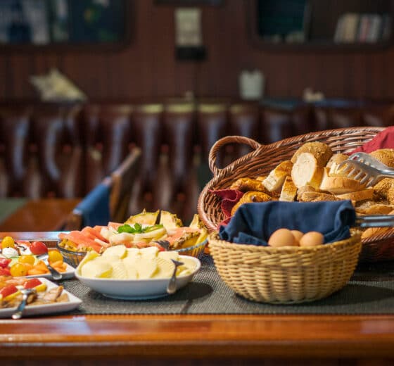 Kairos breakfast spread food dining onboard