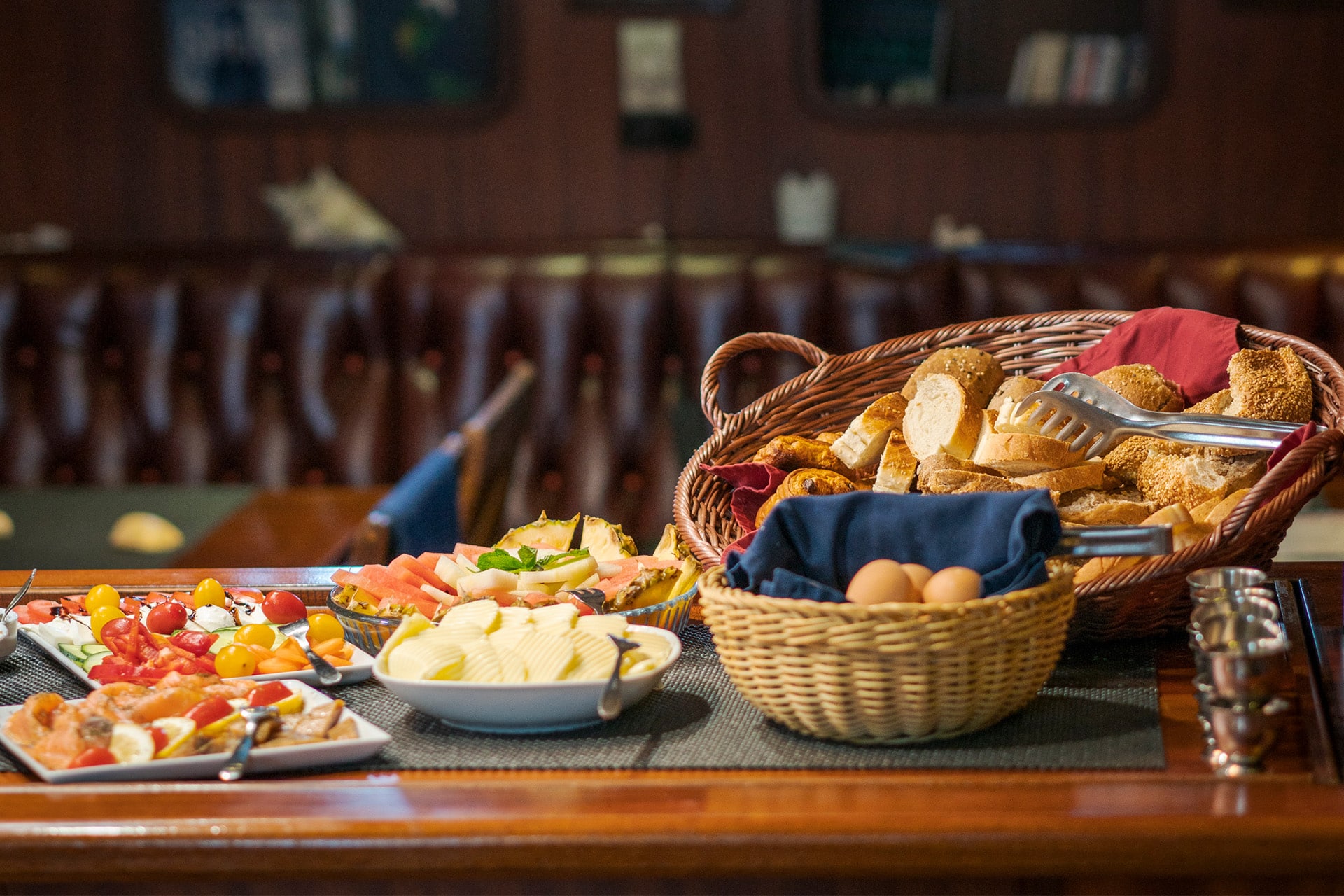 Kairos breakfast spread food dining onboard