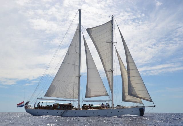 Luxury Classic Yacht Sailing from Corfu to Croatia