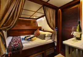 Katharina double bed