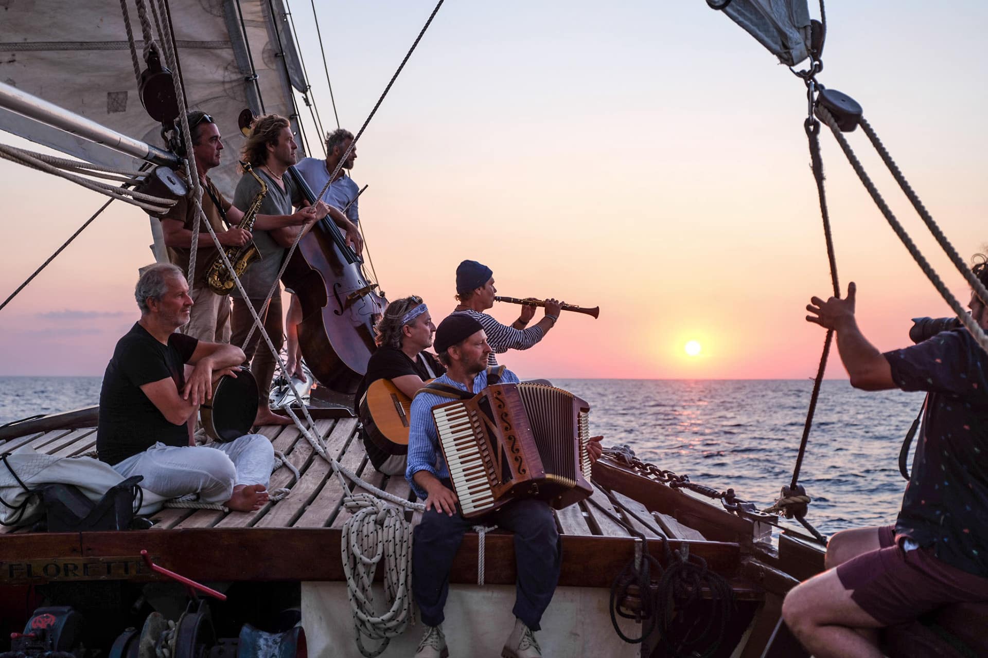Musicians on board Florette