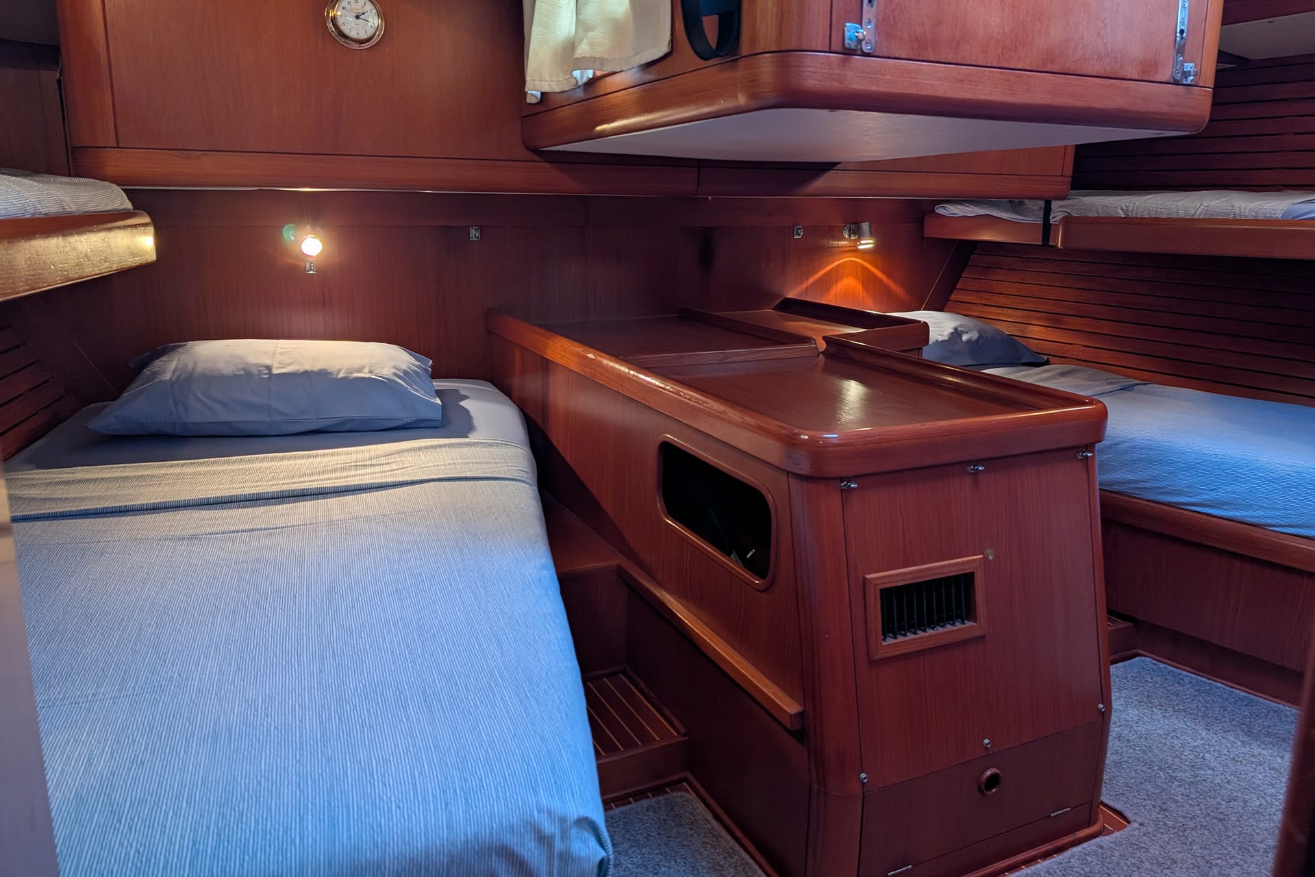 Noonmark VI cabin onboard below deck