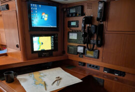 Noonmark VI interior onboard navigation
