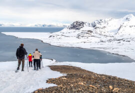 Noorderlicht Svalbard guests arctic snow shoeing