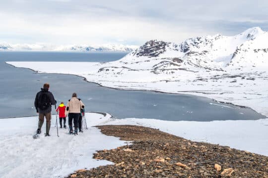 Noorderlicht Svalbard guests arctic snow shoeing