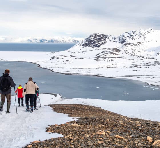 Noorderlicht Svalbard guests arctic snow shoeing