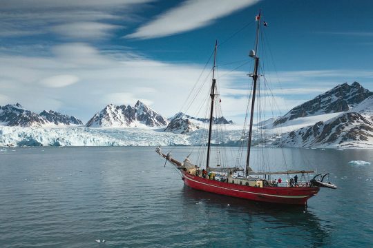 Noorderlicht-anchourage-Svalbard