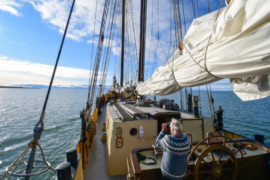 Noorderlicht guest underway sailing on deck