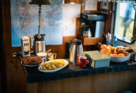 Noorderlicht onboard breakfast at bar interior