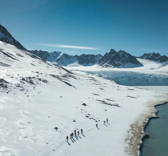 Noorderlicht-walking-ice-Svalbard