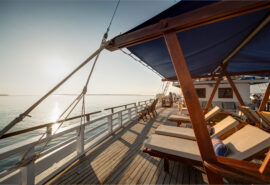 Ombak Putih sun lounge