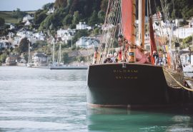 Pilgrim-alongside-Dartmouth