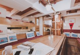 Pilgrim interior saloon