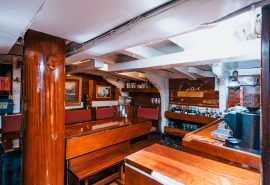 Saloon on board Florette
