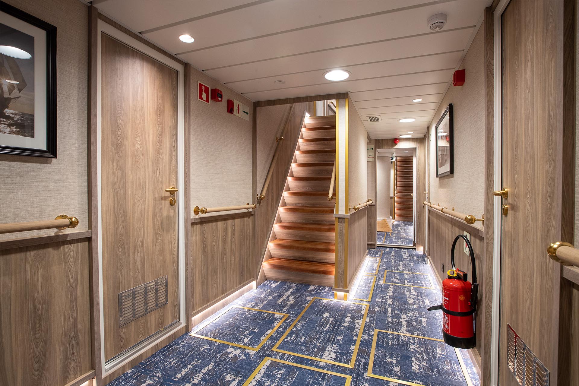 Santa Maria Manuela Corridor