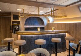 Santa Maria Manuela Saloon Bar