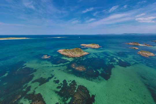 Scotland-Hebrides-islands-view