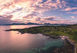 Scotland-Isle-of-Skye-Loch-Elshort