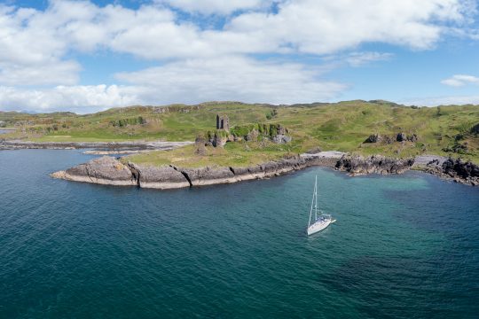 Scotland-Kerrera-Gylen-Castle-Yacht