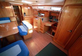 Second view of the saloon on board Humla interior