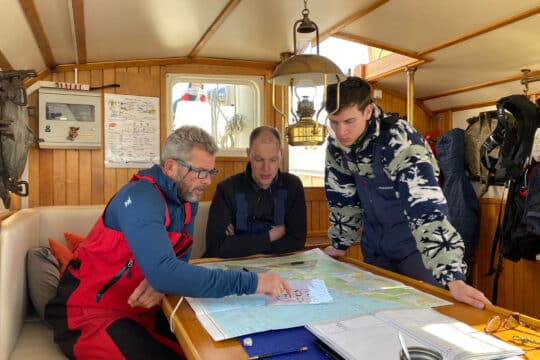 Steady guests onboard navigation Scotland Hebrides