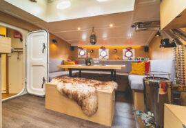 Steady saloon seating